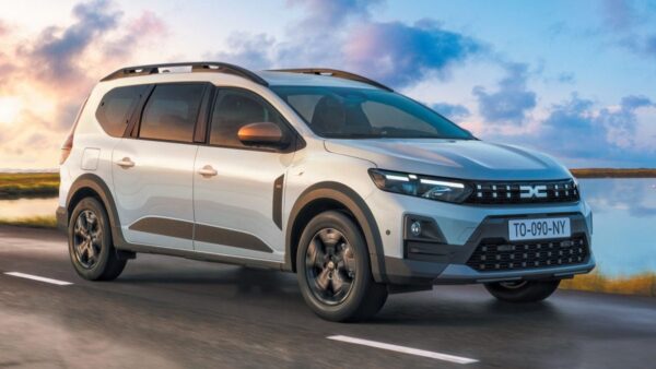 No-Deposit 7-Seater Car Rental Tangier to Agadir – Jogger, Lodgy, Minivan